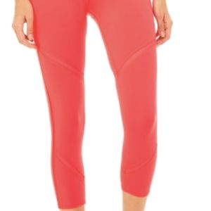 Alo Rich Peony Continuity Capri